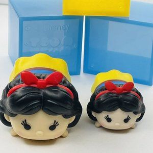 Disney Tsum Tsum Series 3 Vinyl Toys Snow White Large & Medium Plus 3 Blocks
